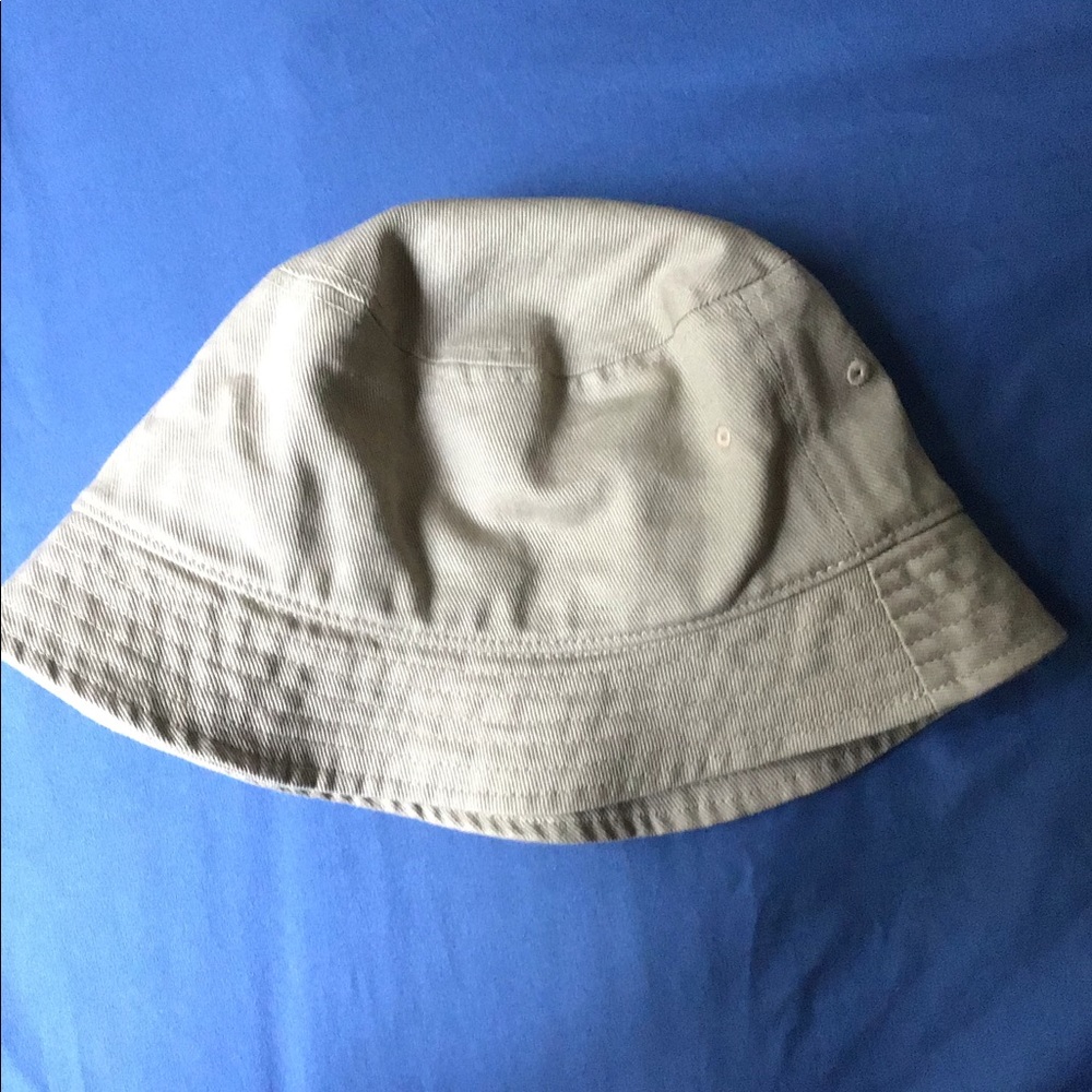 H&M Gray Bucket Hat